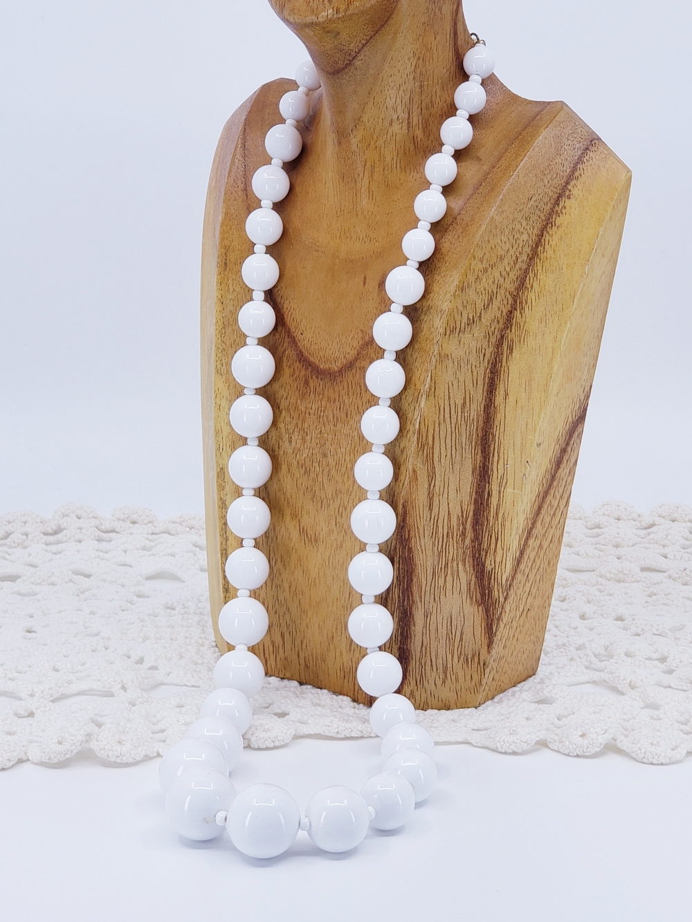 A2021 Classic White Long Lucite Beaded Necklace 12.5" - Picture 2 of 5